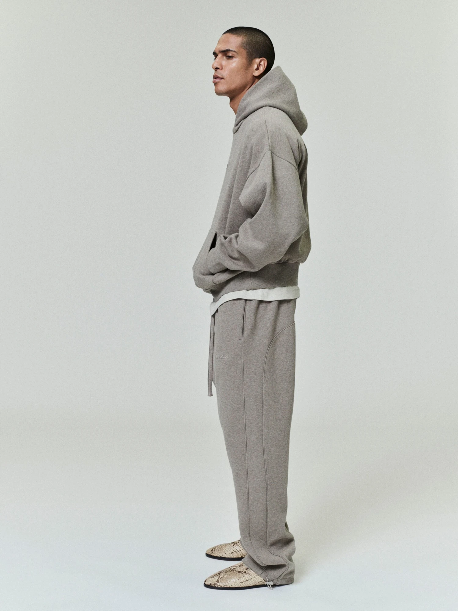 Essentials Relaxed Fleece Sweatpant With Piping 4 Essentials Relaxed Fleece Sweatpant With Piping - Image 2