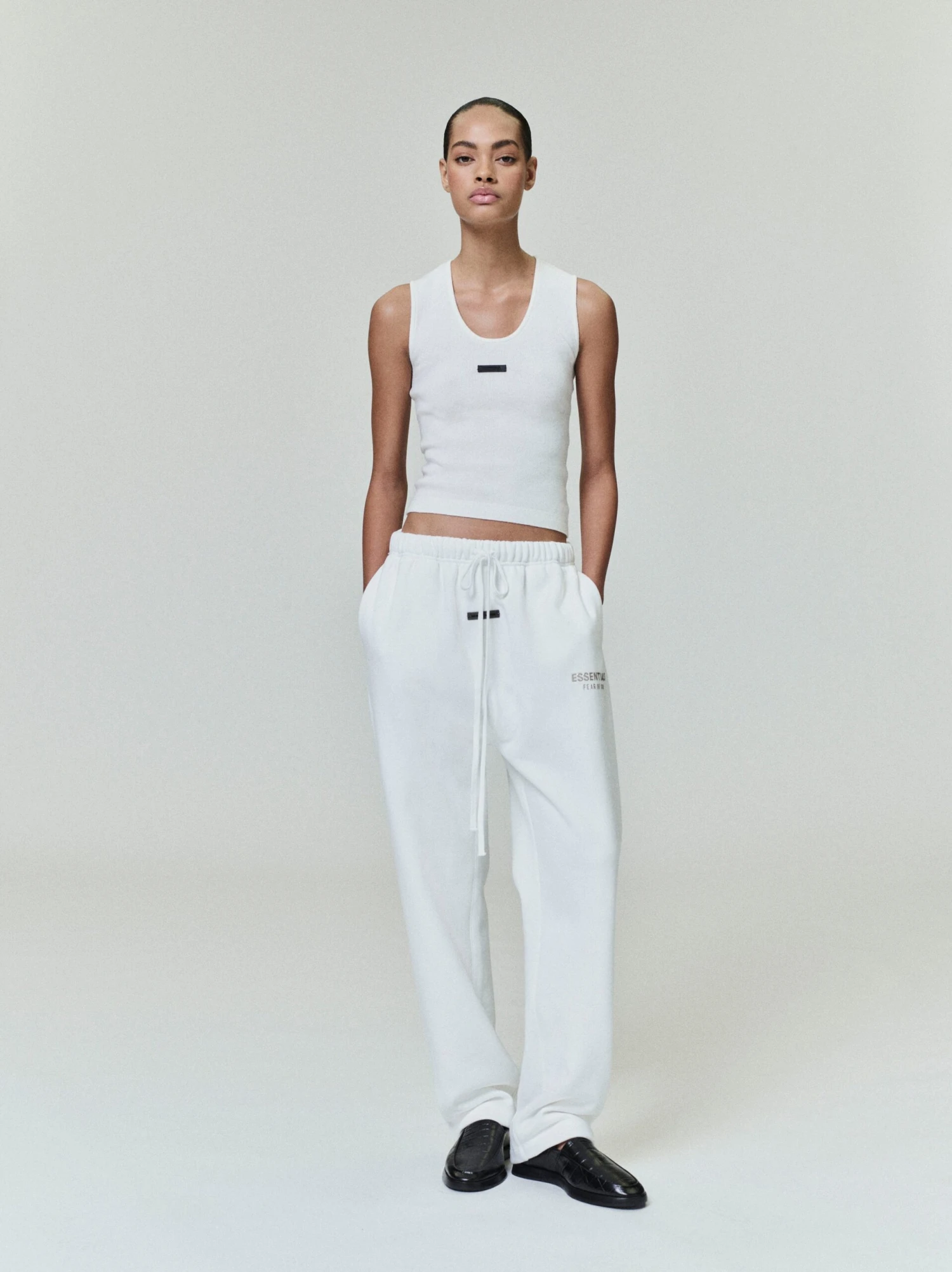 Essentials Womens Relaxed Fleece Sweatpant 4 Essentials Womens Relaxed Fleece Sweatpant - Image 2