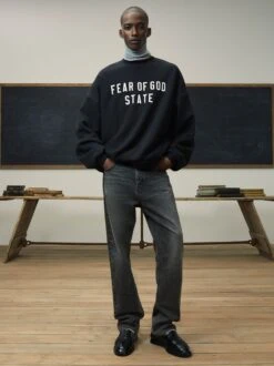 Essentials Heavy Fleece Crewneck -Fearless Fashion House ESS PDP CROPS 0023 ESSENTIALS FA24 D1 L35 1694 V1